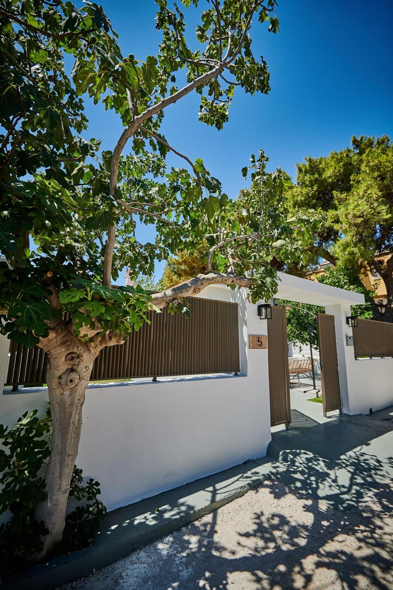 The Lemon House Apartment *